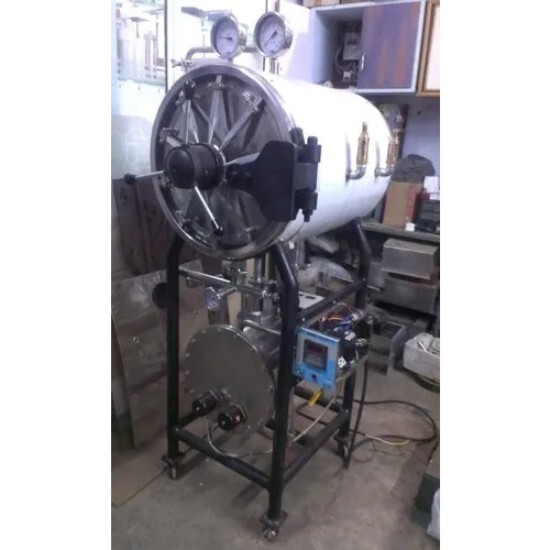 Cylindrical Horizontal Autoclave - Material: Stainless Steel