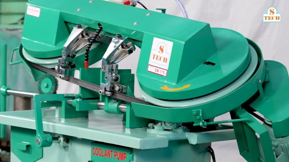 Metal Cutting Bandsaw Machine