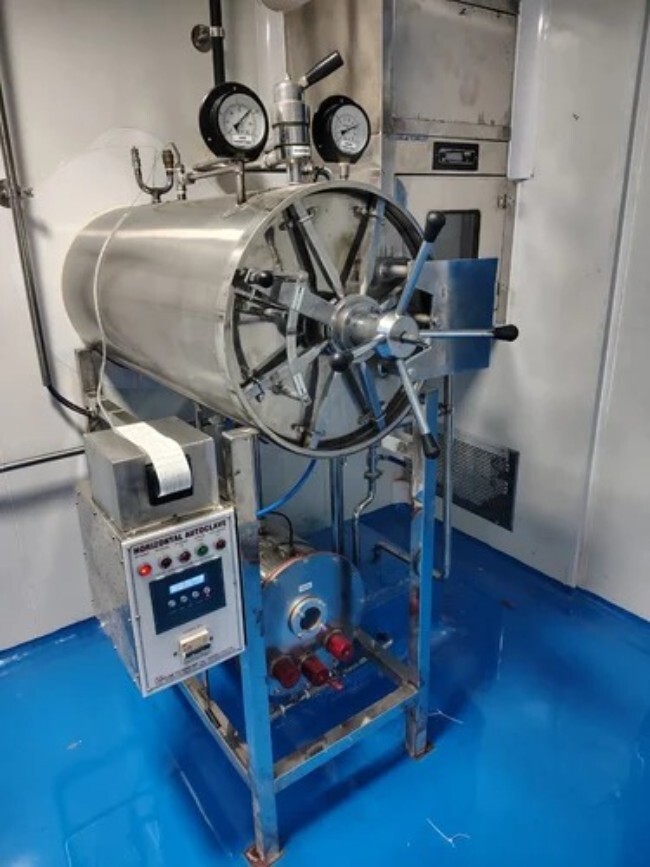CareLab Horizontal Autoclave
