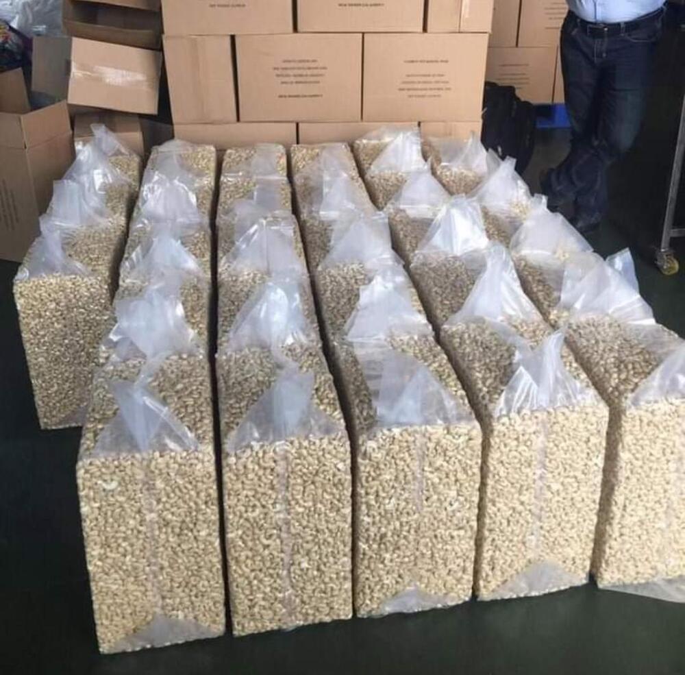 Cashew Nuts W180 W320 W240 ready for  Export