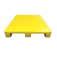 Plain Top Roto Molded Plastic Pallet