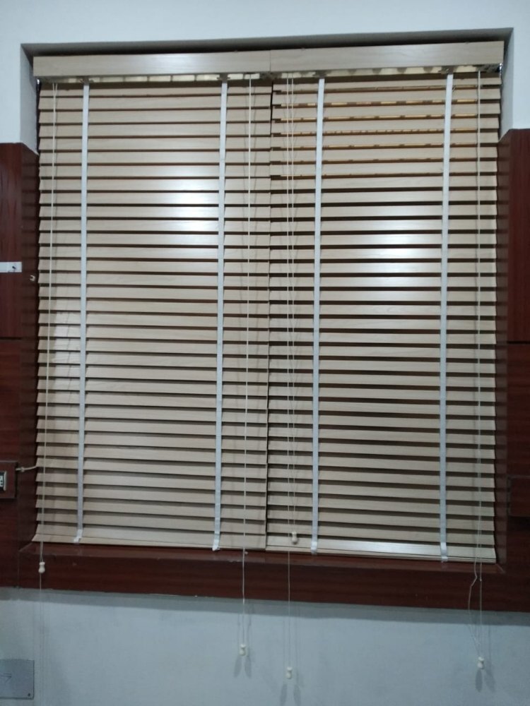 Dark Brown Wooden Venetian Blind