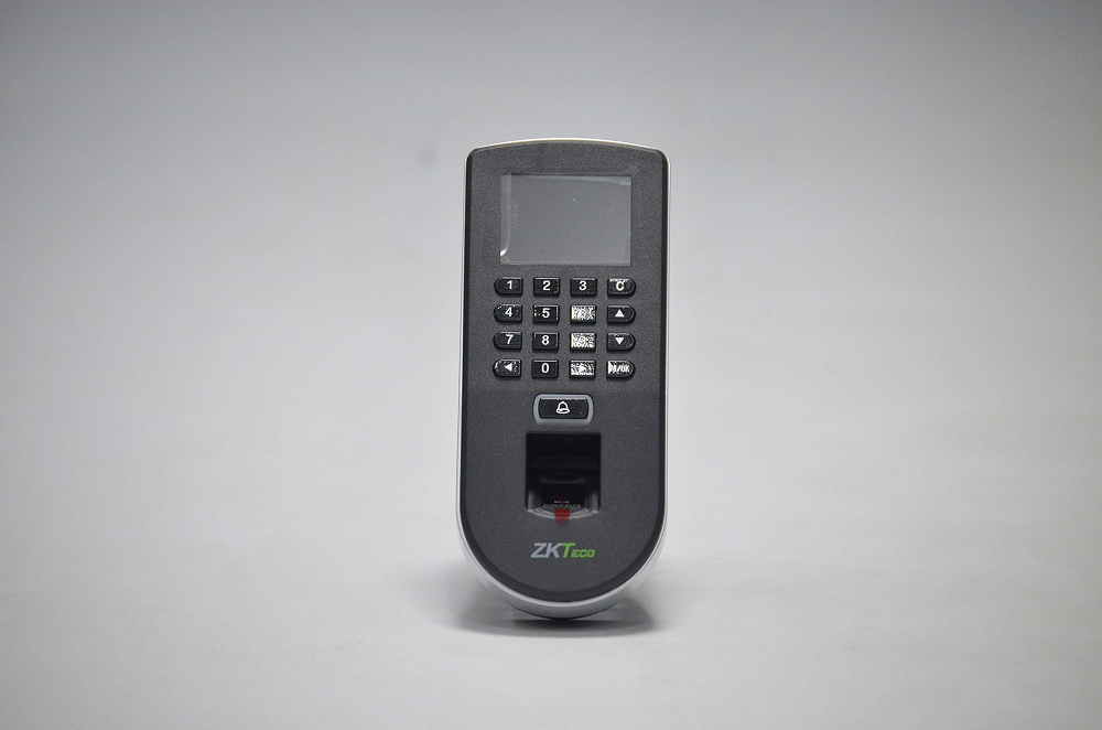 F19 Fingerprint Access Control - Accuracy: <99 %