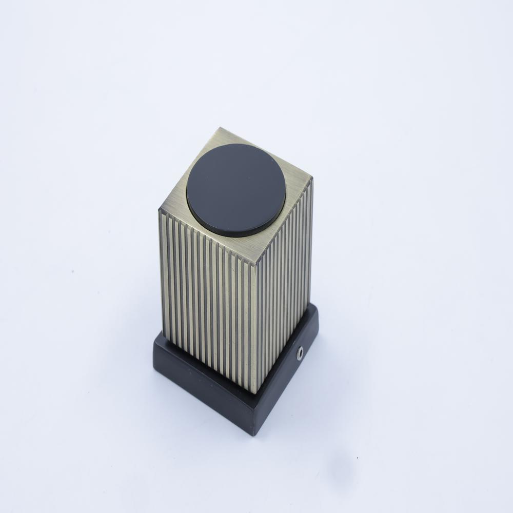 Door Knob - Color: Black Gold