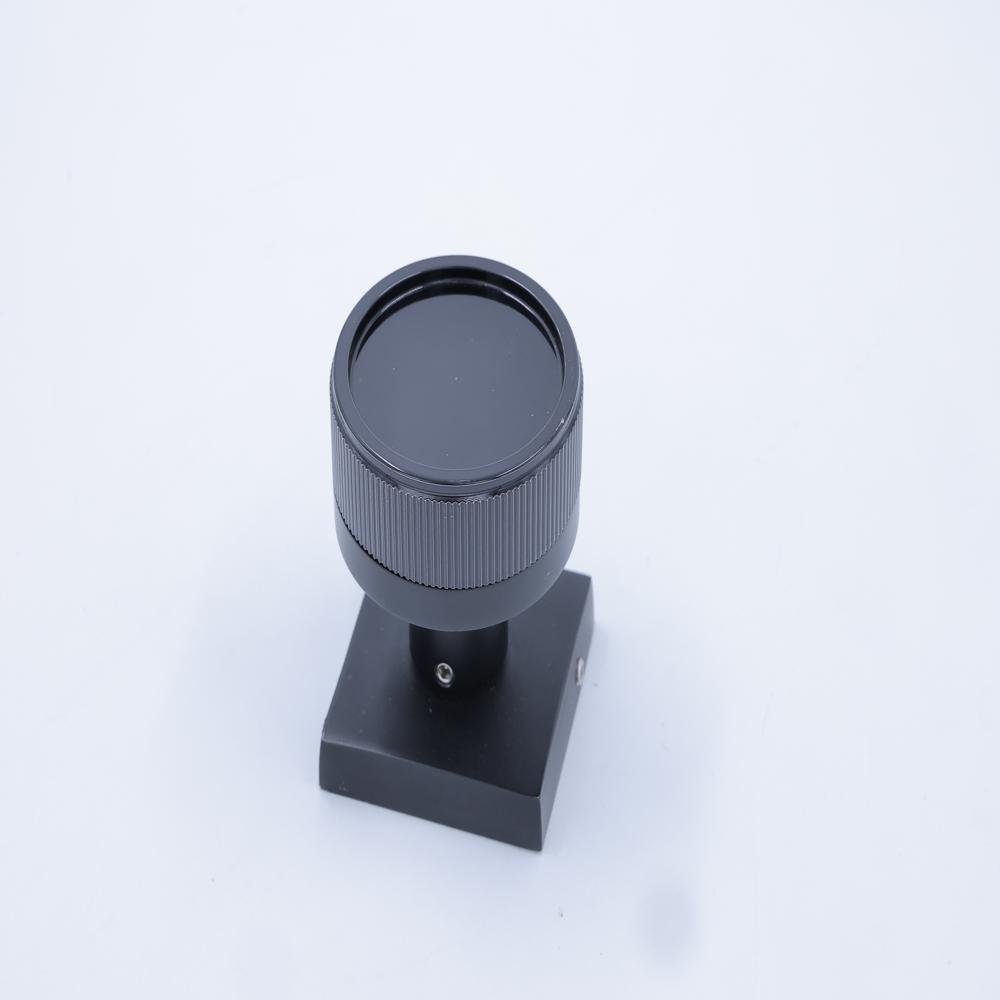 Door Knob - Color: Black