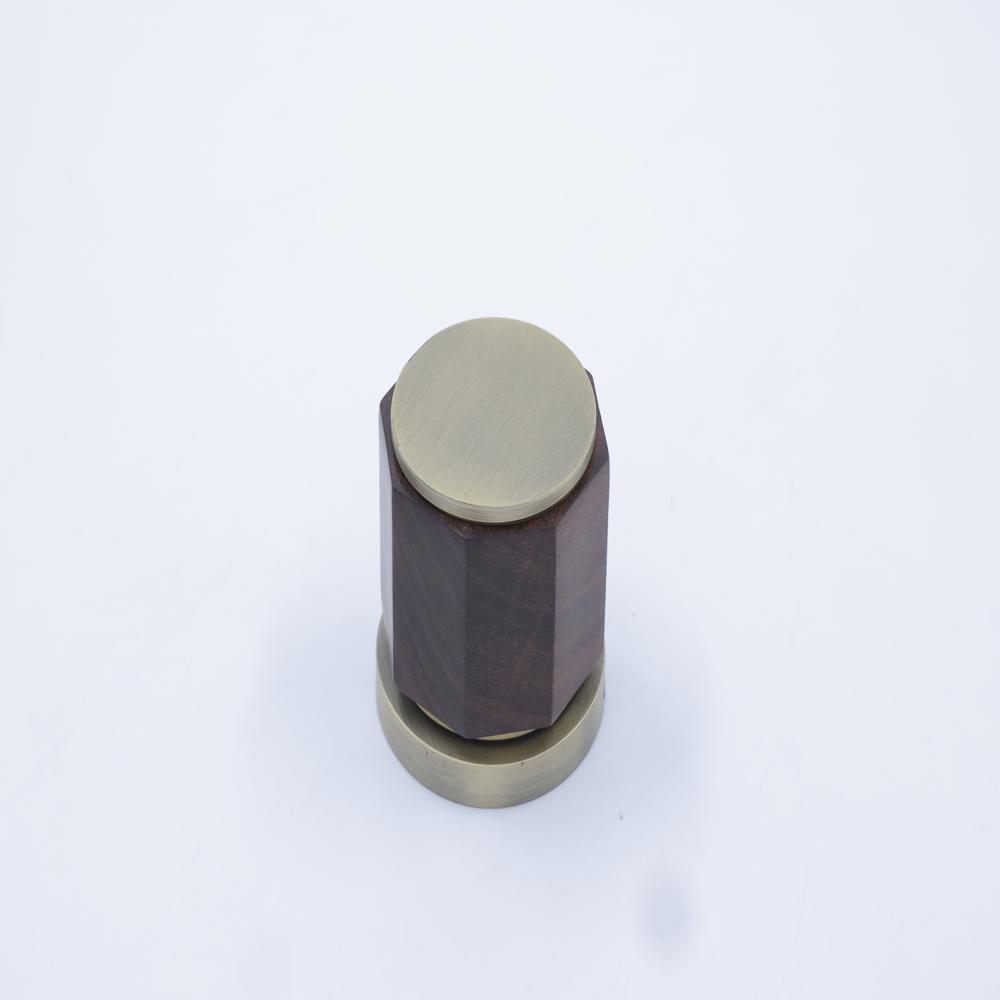 Door Knob - Color: Black