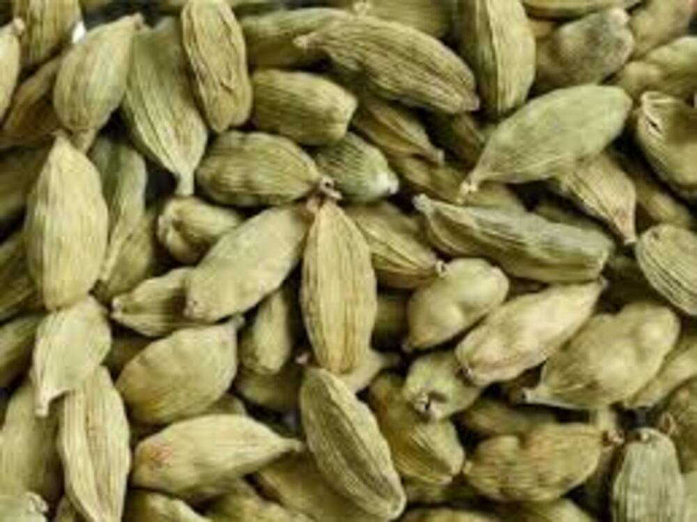 Large Cardamom - Grade: Food Grade