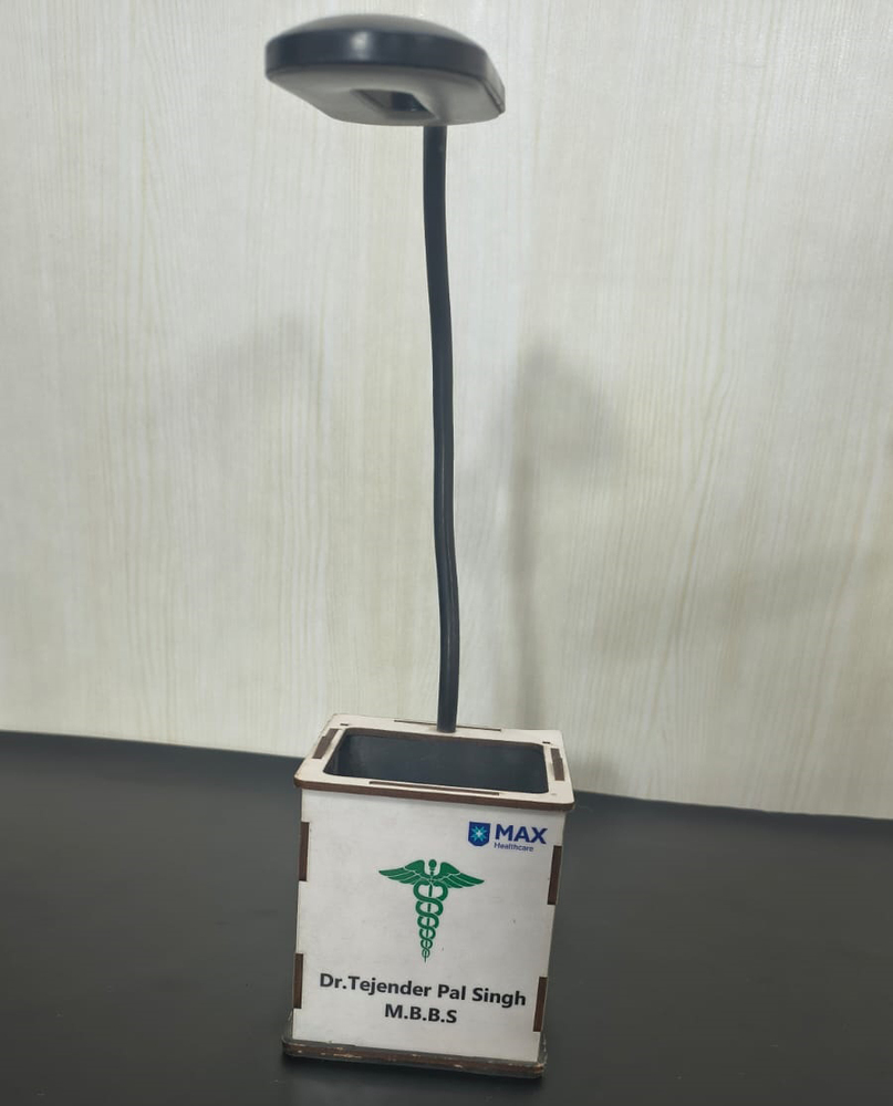 High Glossy Rechargeable Desk Lamp