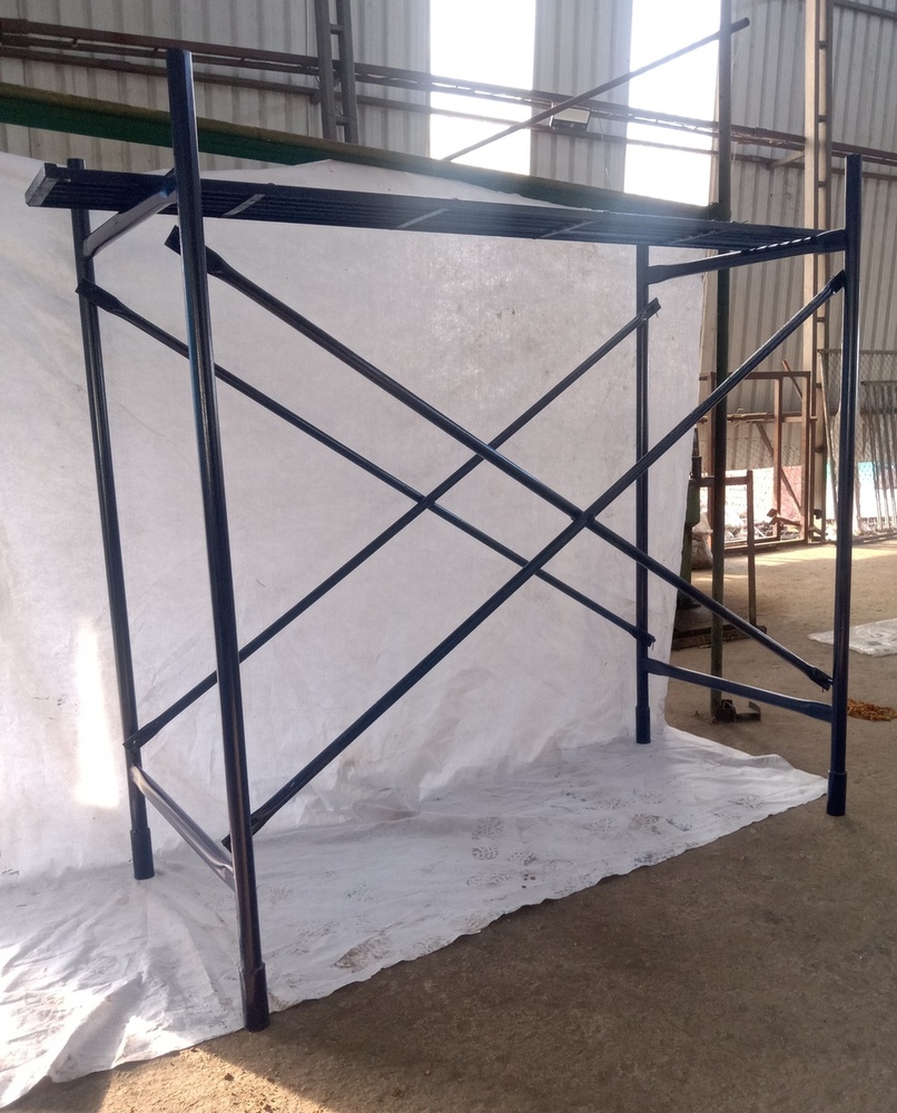 H Frame - Color: Multiple