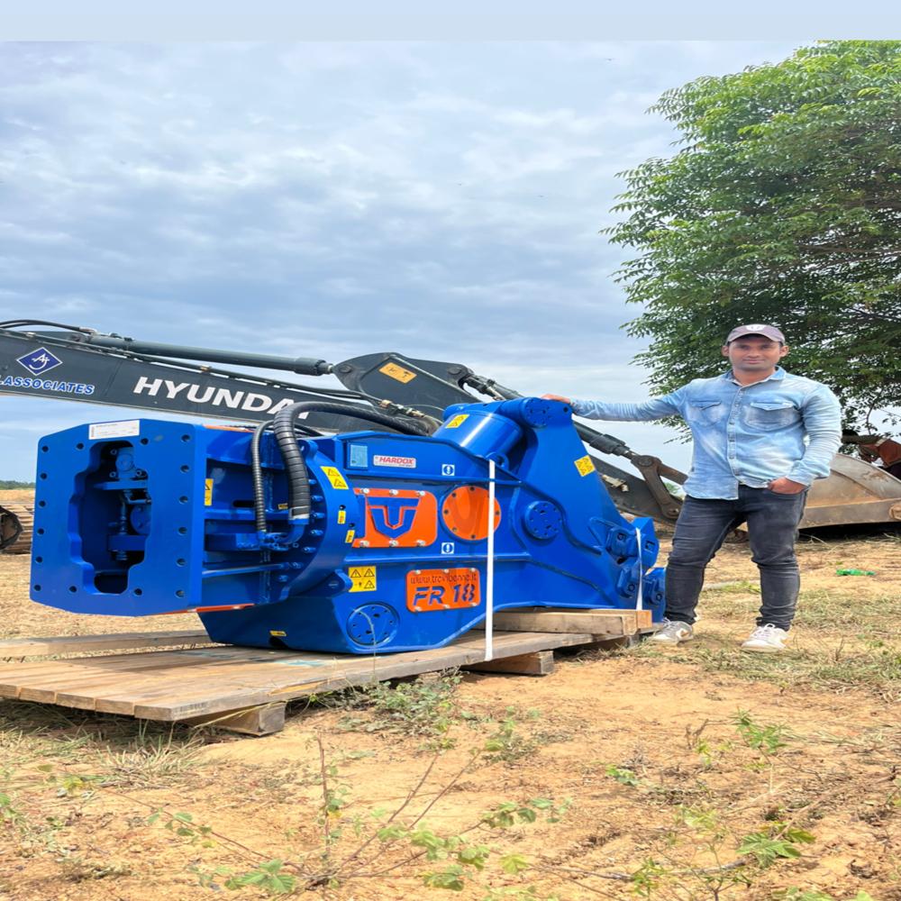 Demolition Pulverizer