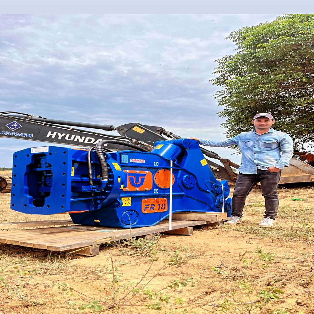 Demolition Pulverizer