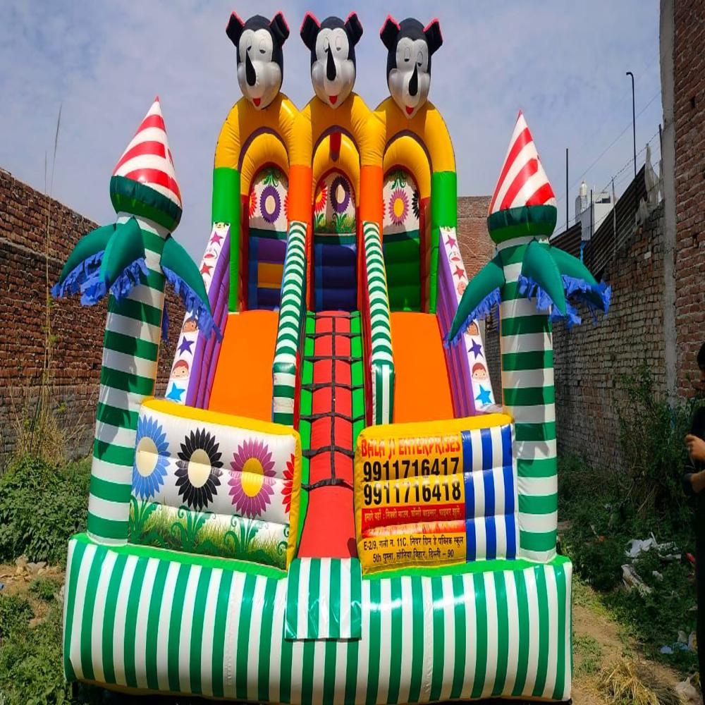 Three Gate Mickey Mouse 12/18