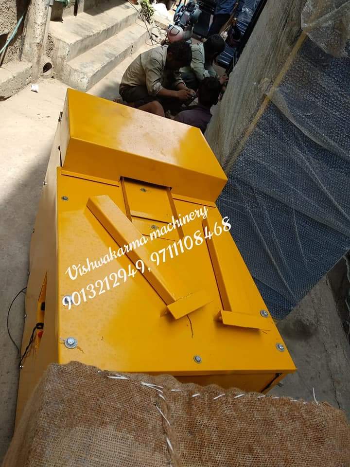 Single Die Paper Plate Making Machine - Color: Orange