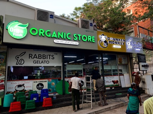 Outlet Branding