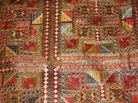 राना गुजराती बिस्तर की चादर