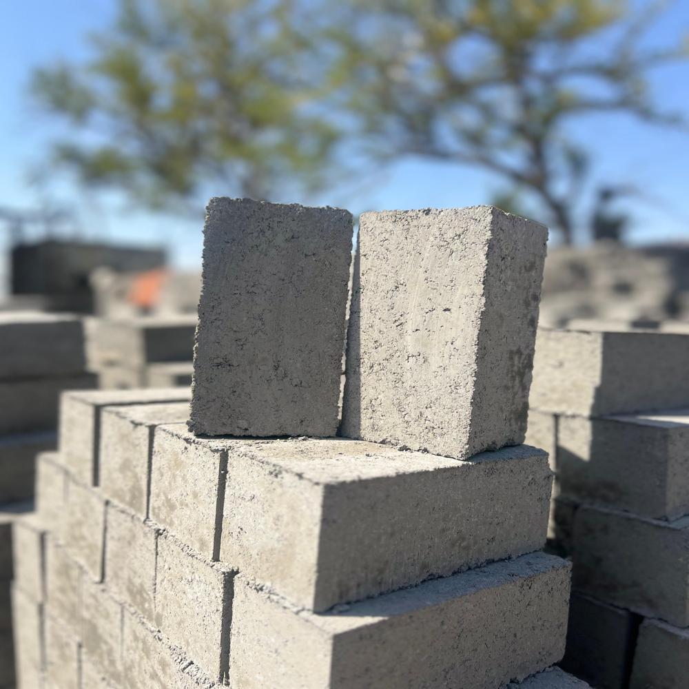 Rectangular Grey Bricks - Color: Gray