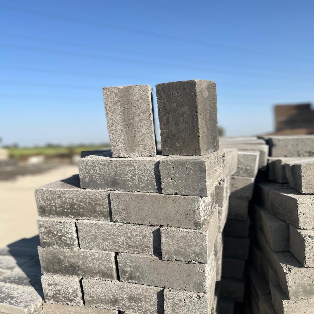 Rectangular Grey Bricks - Color: Gray