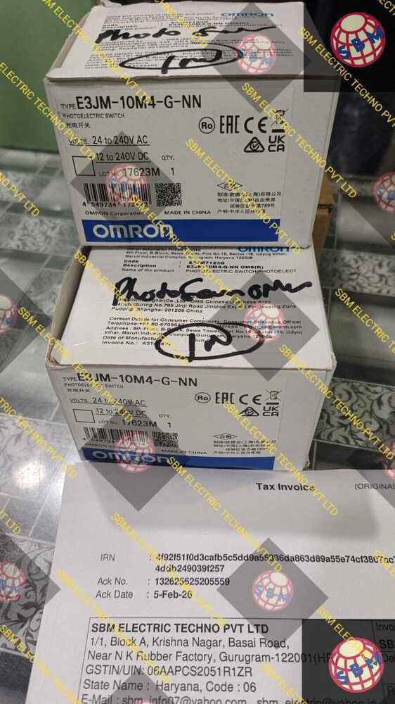 OMRON PHOTOELECTRIC SENSOR 24 TO 240VAC, E3JM-10M4-G-NN