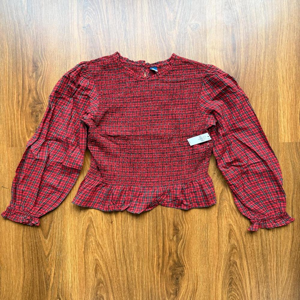 W13438 OLD NAVY Ladies Long-Sleeve Plaid Smocked Top