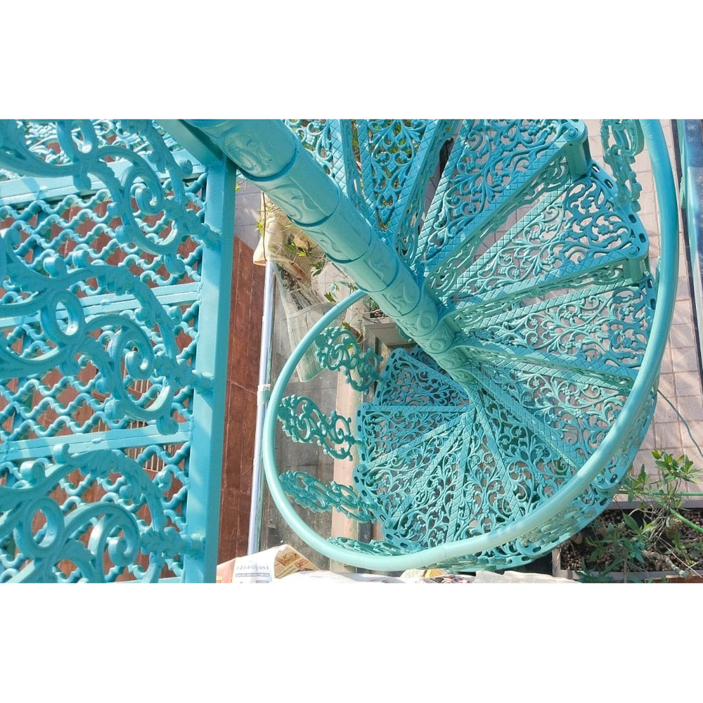 Cast Iron Antique Finish Spiral Staircase