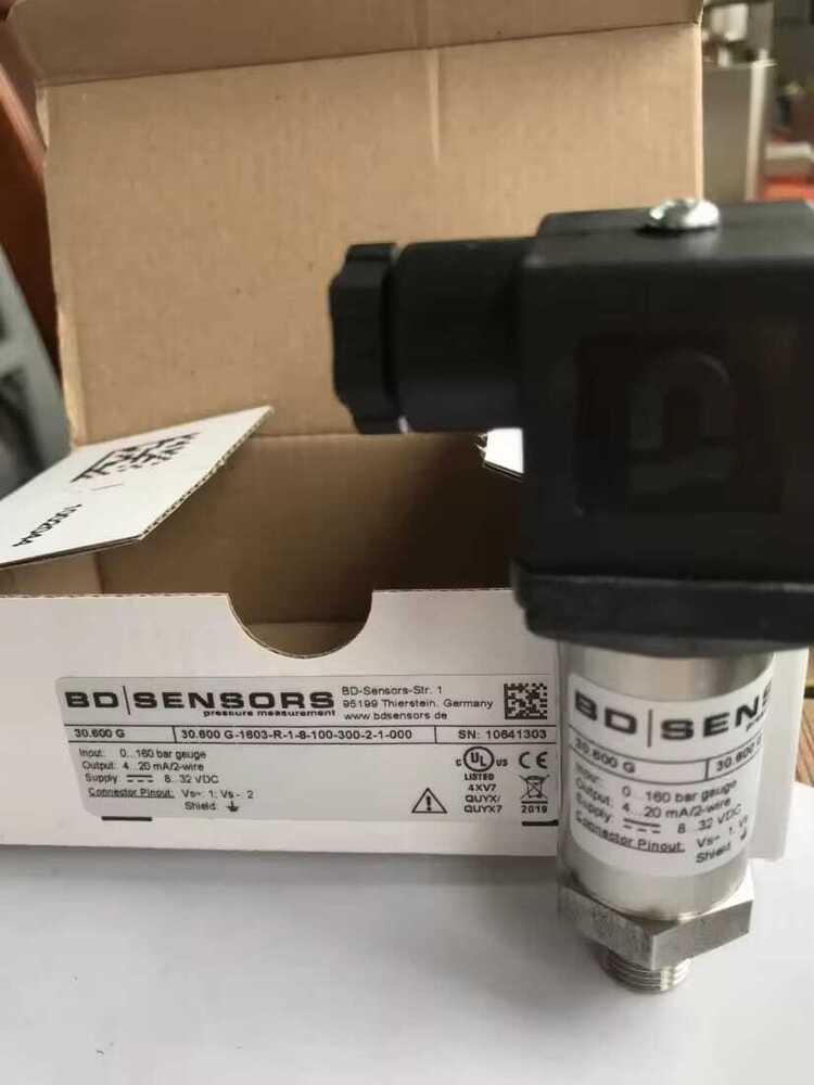 Pressure Transmitter - Material: Stainless Steel