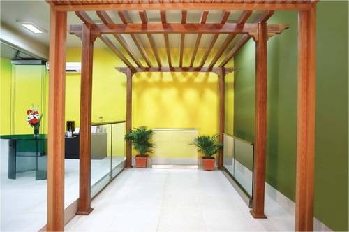 कांच की रेलिंग