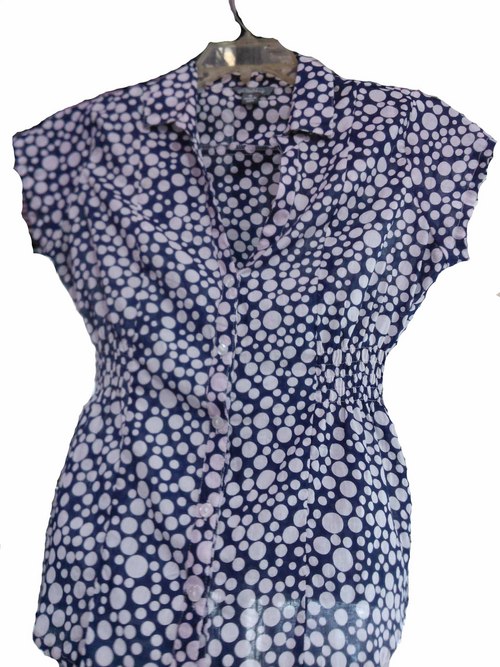 महिलाओं का टॉप