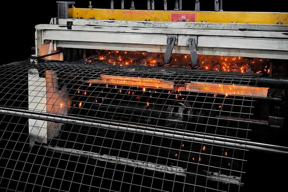 Gi Welded Wire Mesh - Hole Shape: Square Hole