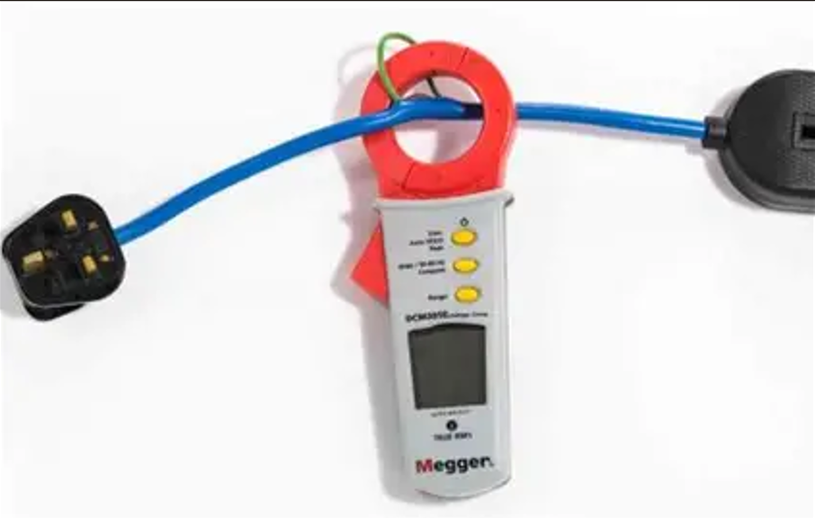 Earth leakage clampmeter DCM305E