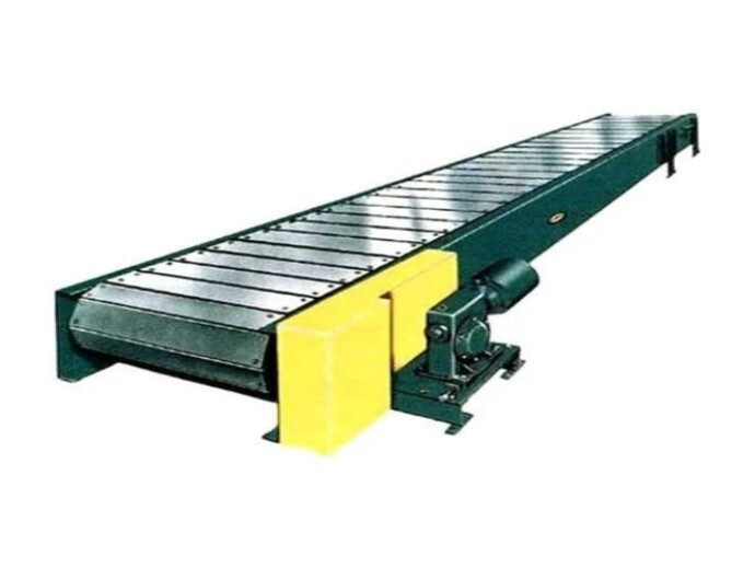 Slat Chain Conveyor - Mild Steel, Standard Size, Green | Efficient Component Movement Along Assembly Line