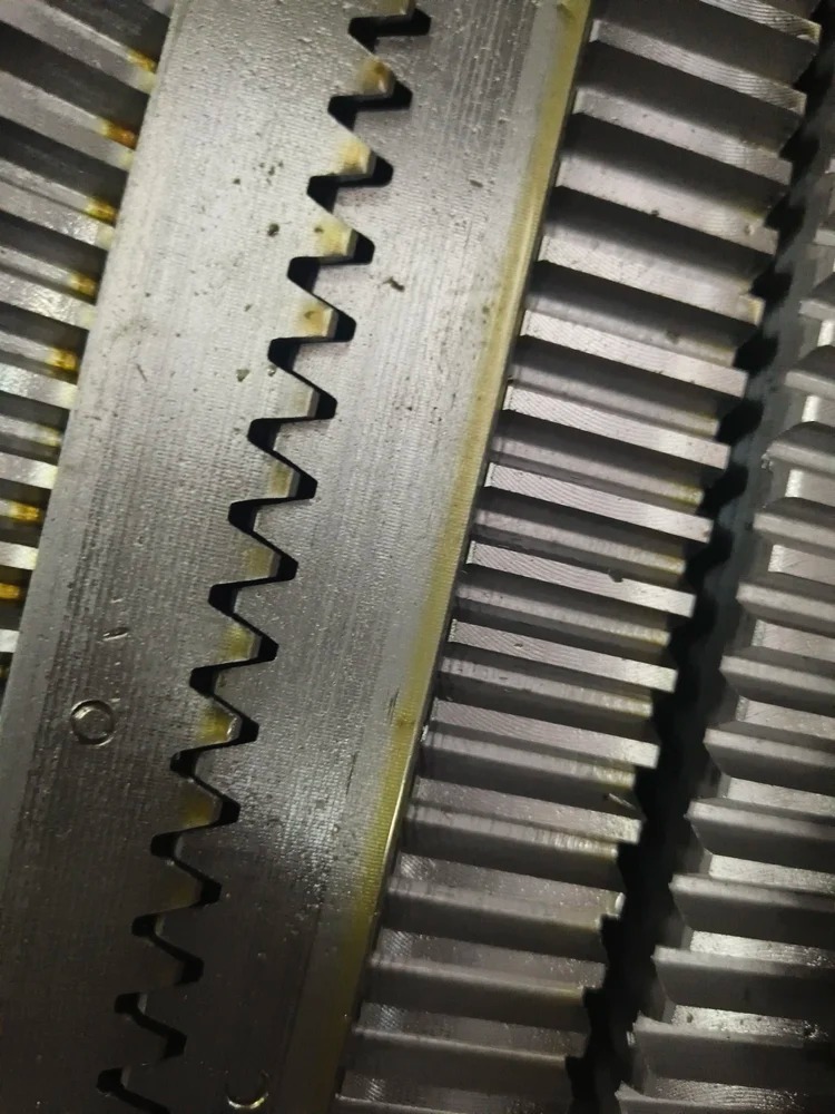 Rack Pinion Gear - Color: Silver