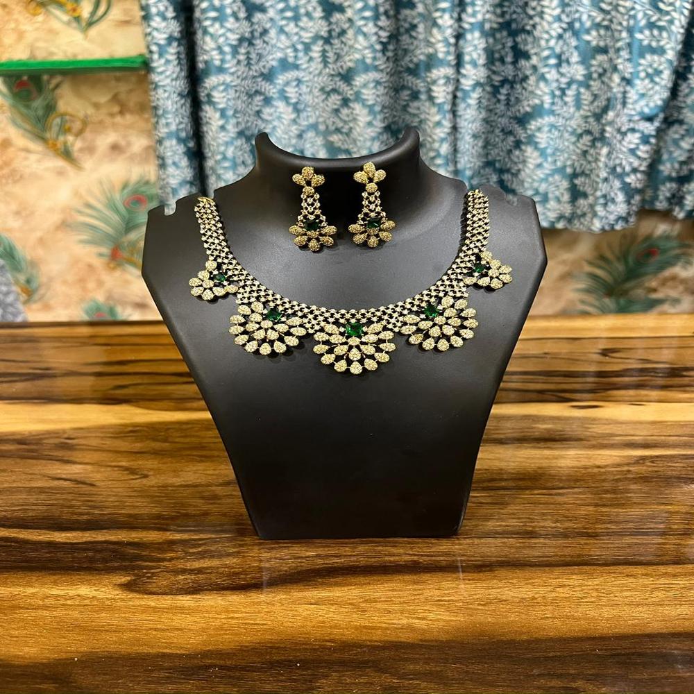 Royal Flora Green Stone Necklace Set - Gender: Women