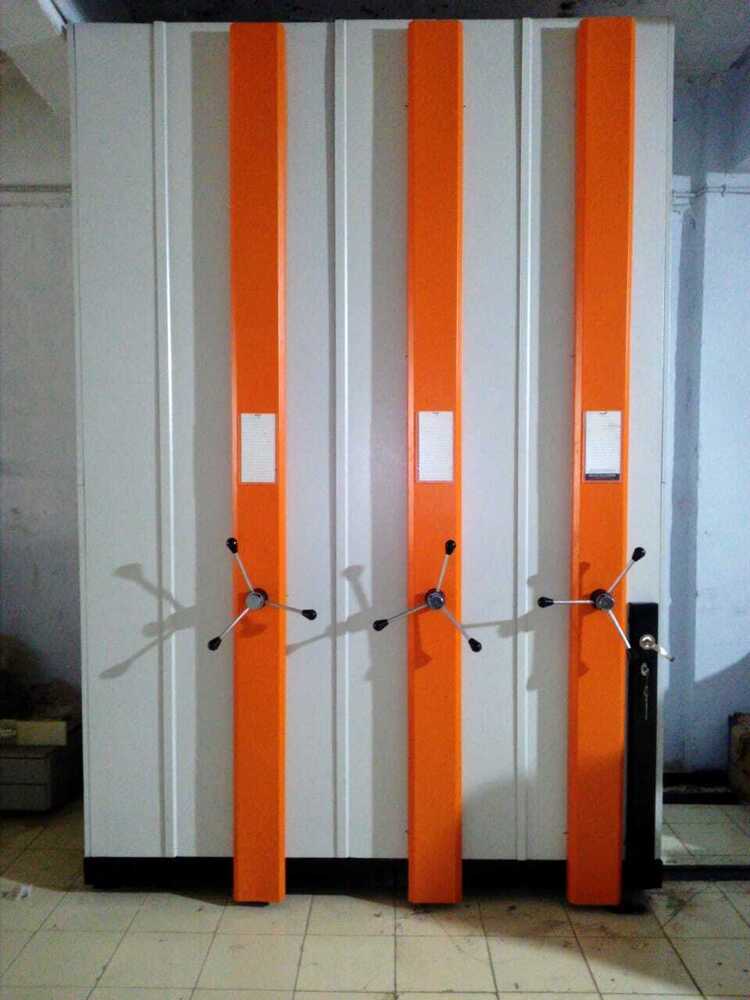 Industrial Mobile Compactor - Application: Commercial