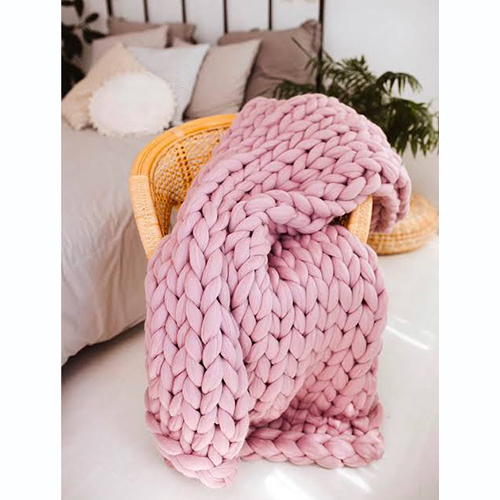 Chunky Throw - Color: Pink