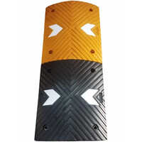 Rubber Speed Hump - Feature: High Visibility