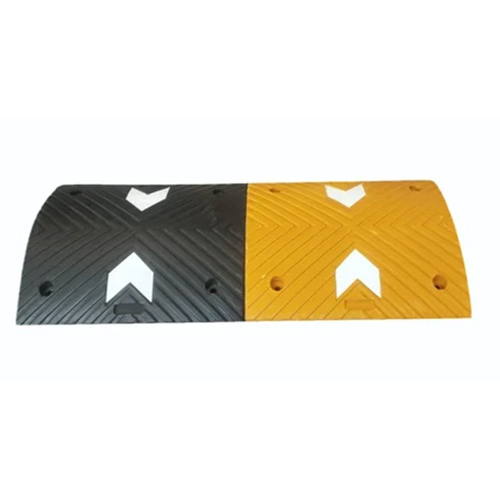 Rubber Speed Hump - Feature: High Visibility