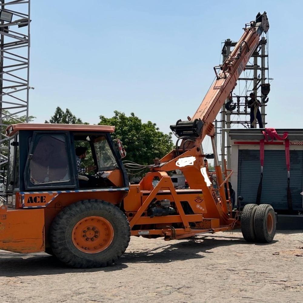 Crane rental Service in kolkata