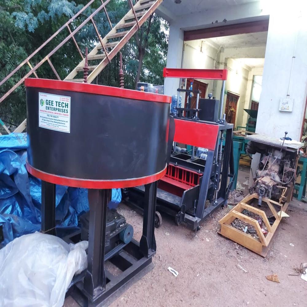 HOLLOW BLOCK MACHINE