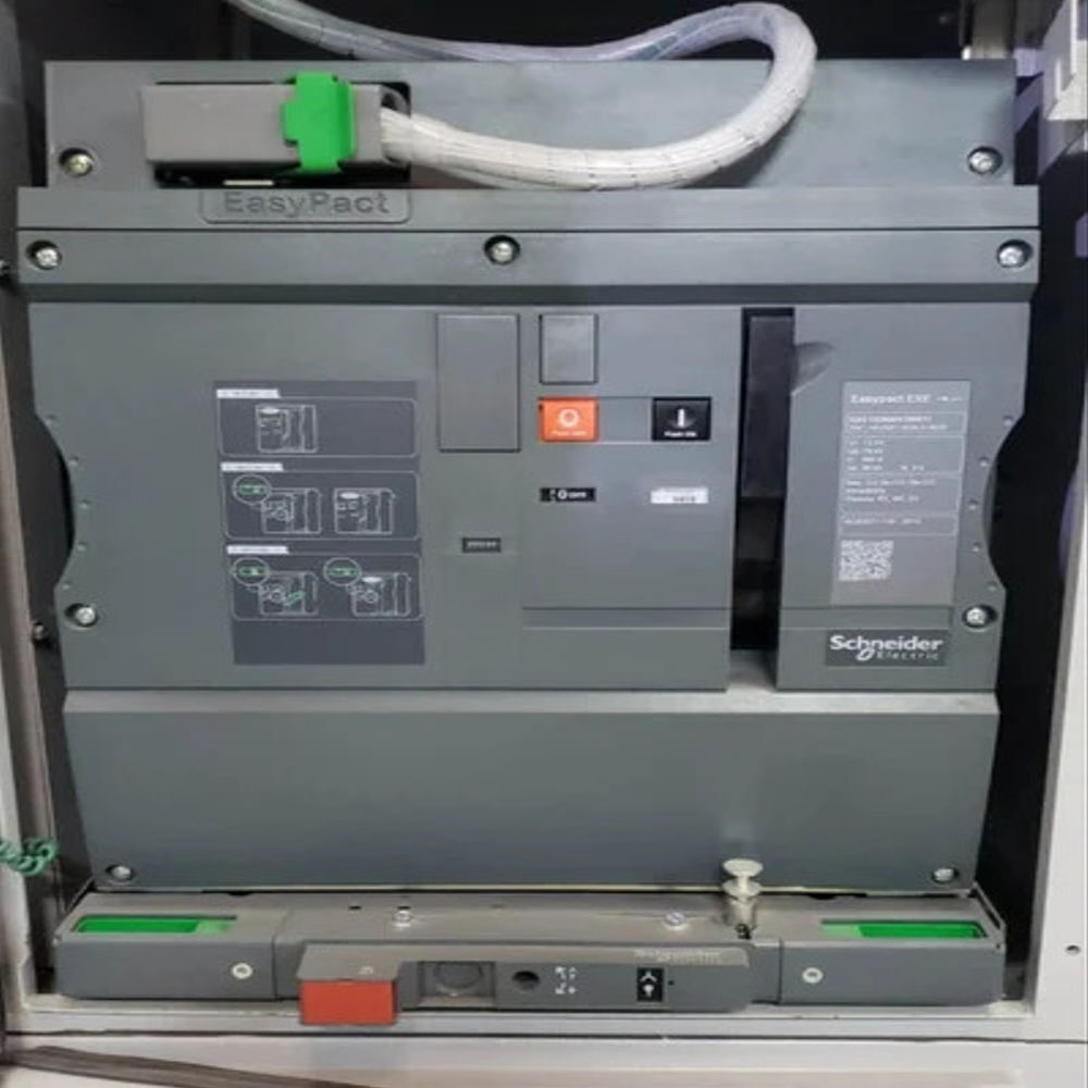 Schneider Vacuum Circuit Breaker