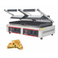 Double Sandwich Griller - Features: Thermostatic Control