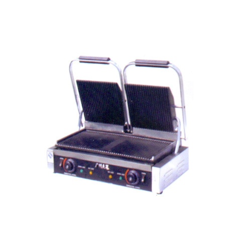 Double Sandwich Griller - Features: Thermostatic Control