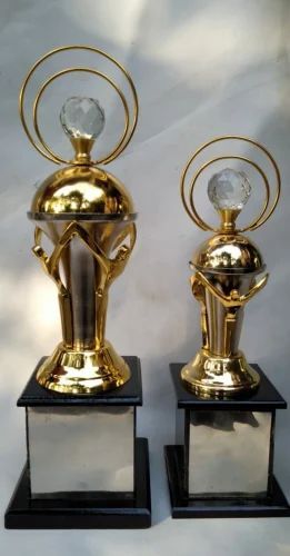 Diamond Ring Metal Trophy