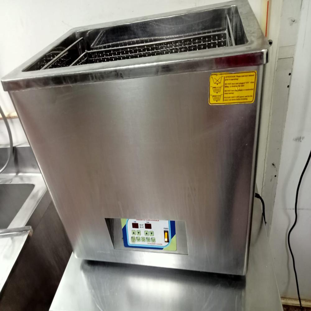 Ultrasonic Cleaning Machine - Stainless Steel, 570x420x430 Mm, 22 L, 40 Khz | Digital Timer, Heater Control, Drain Valve, Overheat Protection