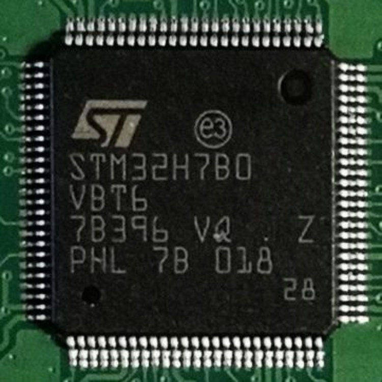 Microcontroller St Micro - Color: Green