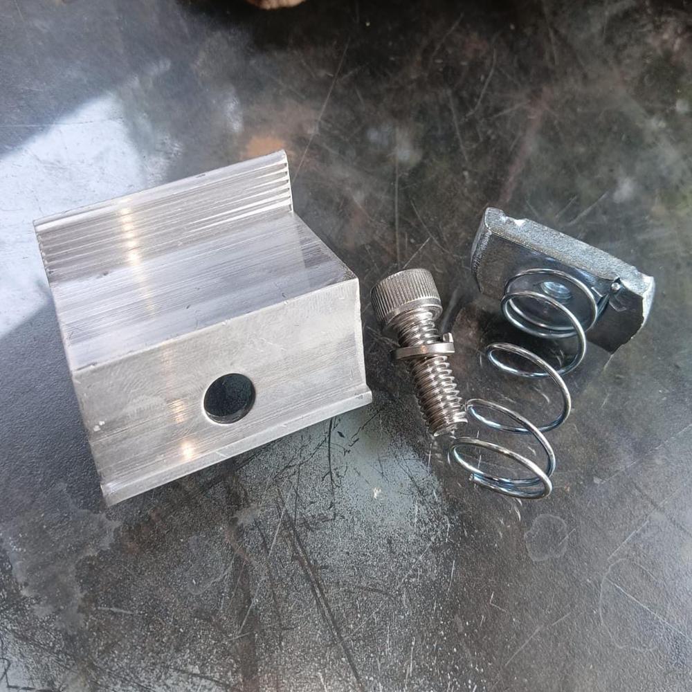 Solar Panel Mounting End Clamp - Color: Silver