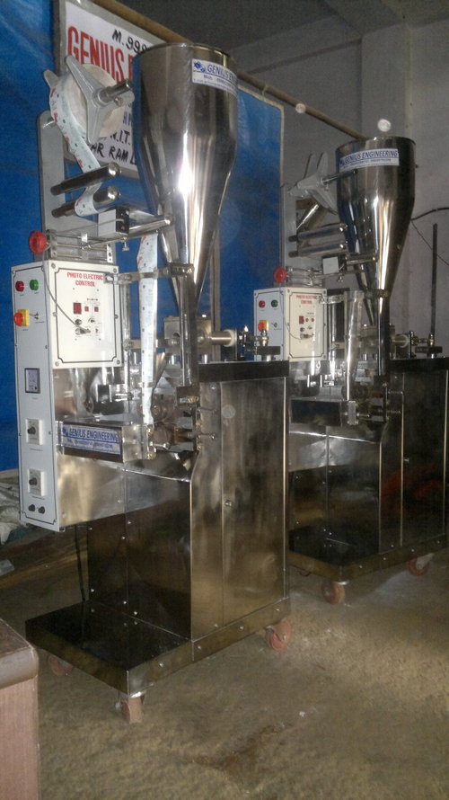 Liquid pouch packing machine