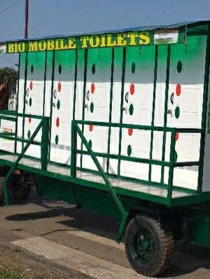 FRP mobile toilet 10 seater van