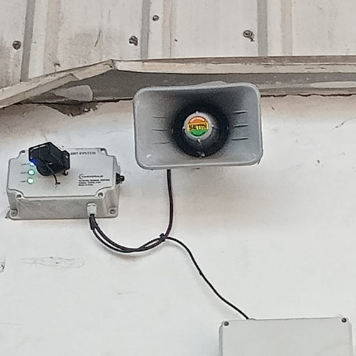 Vehicle Alert System With Speaker