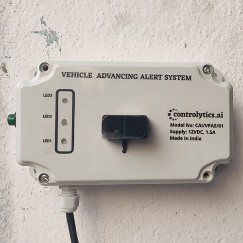 Vehicle Advancing Alert System