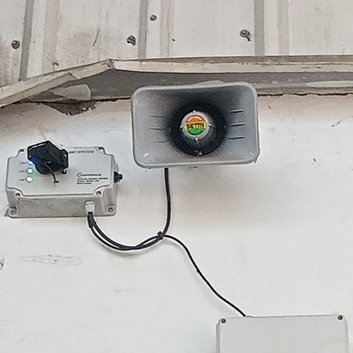 Vehicle Alert System With Speaker